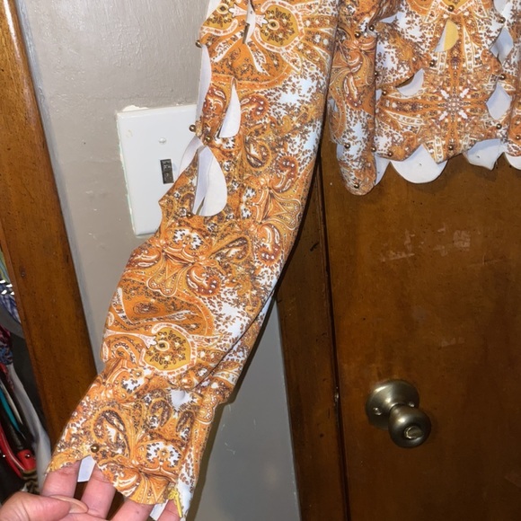 Akira Gold Crop - Picture 5 of 9